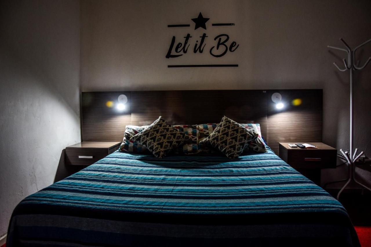 Hostal D´charrúas *